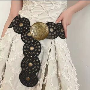 South Beach Studded Round Disc Belt